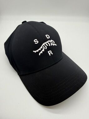 Sun Day Red Cypress Hat Tiger Woods Brand New Black & White Adjustable Cap